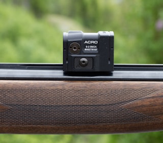 TESTET: Aimpoint Acro S2 er et rødpunktsikte. Foto: Abraham N. Grimstvedt Aimpoint Acro S2 rødpunktsikte for hagle