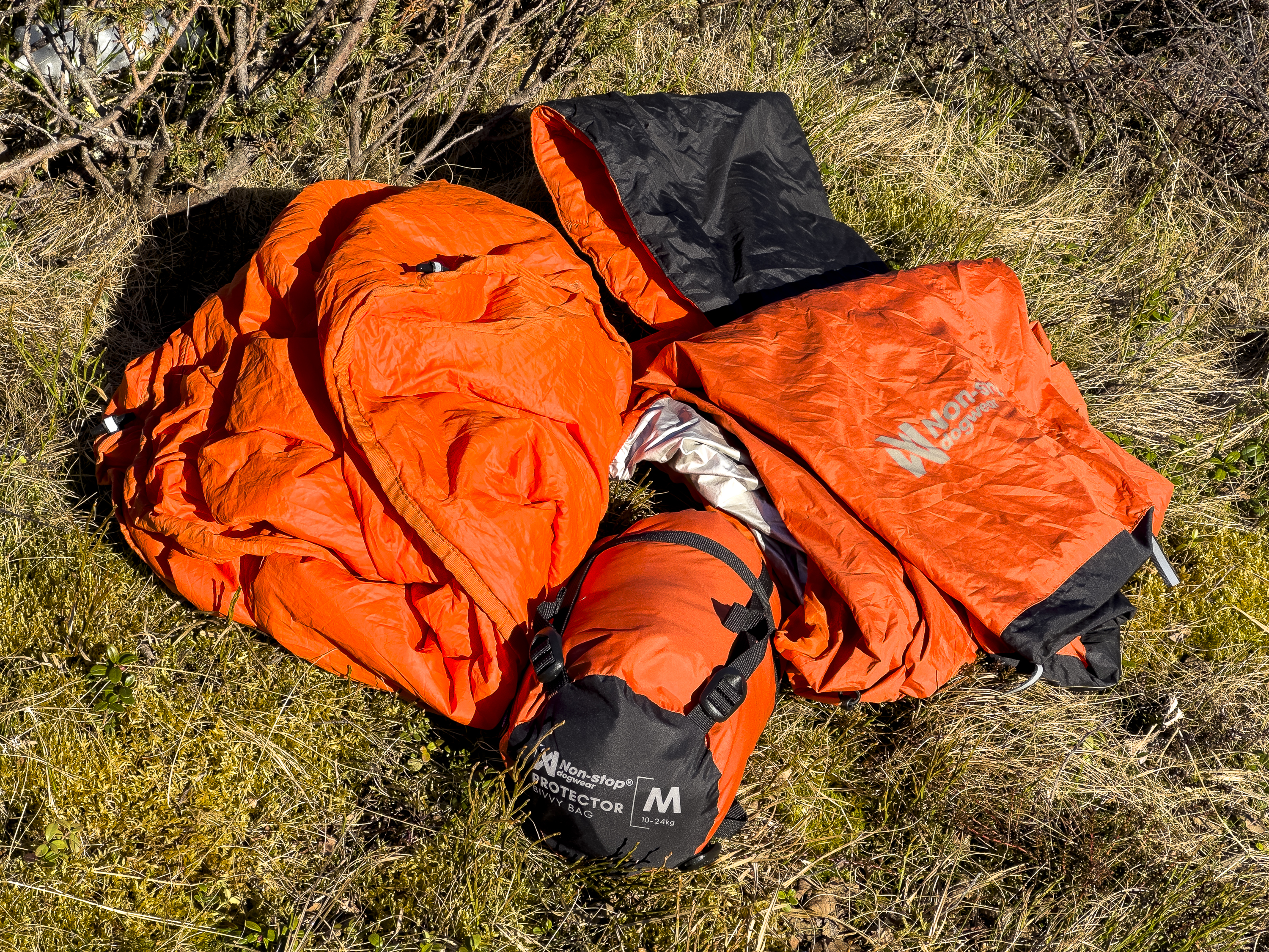 Non-stop Dogwear Protector Bivvy Bag