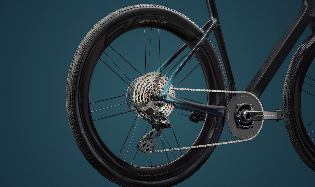 ETTERLENGTET: Fem år etter Ekar ble lansert, er omsider en elektronisk (og trådløs!) gravelgruppe fra Campagnolo her. Foto: Campagnolo ETTERLENGTET: Fem år etter Ekar ble lansert, er omsider en elektronisk (og trådløs!) gravelgruppe fra Campagnolo her. Foto: Campagnolo