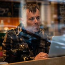 REFLEKSJONER: Tormod Granheim skal i en alder av 51 sette seg på skolebenken. Foto: Christian Nerdrum REFLEKSJONER: Tormod Granheim skal i en alder av 51 sette seg på skolebenken. Foto: Christian Nerdrum