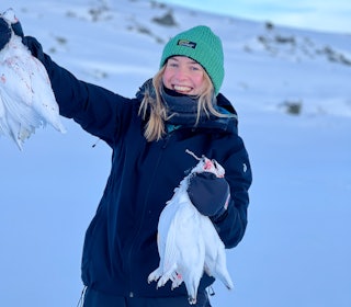 VINTERJAKT: Selv om dagene er korte, er det ingen grunn til å la vinterfjellet ligge urørt. Foto: Markus Danielsen Holmer Vinterjakt rype