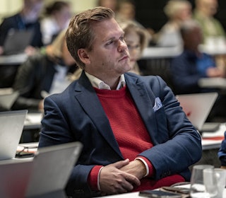 STILLER SPØRSMÅL: Stortingsrepresentant Kristoffer Sivertsen (FrP) stiller spørsmål ved politiets inndragning av våpenlisensen. Foto: Carina Johansen/NTB stortingsrepresentant kristoffer sivertsen