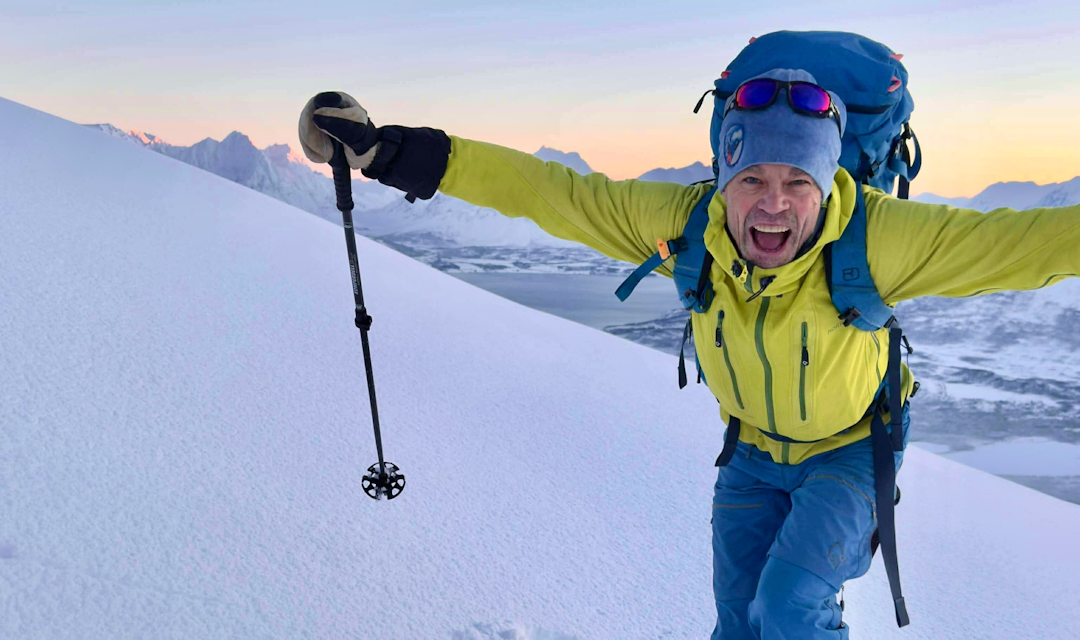 TOPPTUR: Pål Jakobsen har ennå ikke landet helt etter helgas toppturer i Tromsø-regionen. Foto: Tim Dassler TOPPTUR: Pål Jakobsen har ennå ikke landet helt etter helgas toppturer i Tromsø-regionen. Foto: Tim Dassler