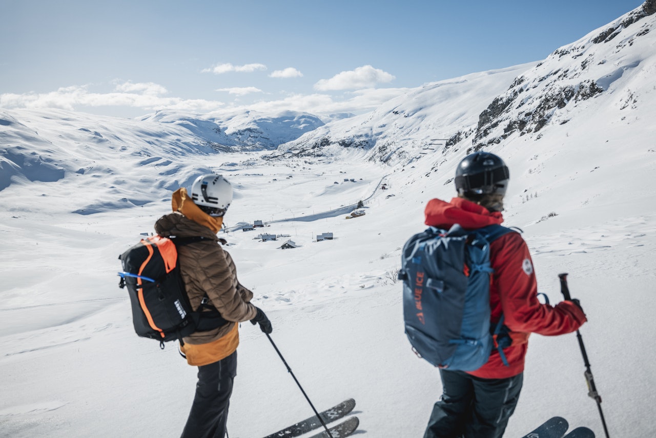 Med utgangspunkt fra Vatnahalsen er det mange muligheter, spesielt om en linker opp med Bergensbanen tilbake! Foto: Simon Sjøkvist Med utgangspunkt fra Vatnahalsen er det mange muligheter, spesielt om en linker opp med Bergensbanen tilbake! Foto: Simon Sjøkvist