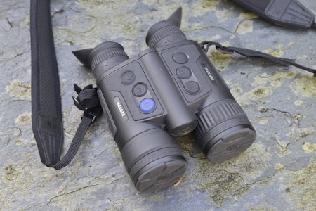 TAKTIL: Pulsar Merger LRF XP35 har svært bra betjeningskomfort med gode knapper og ergonomisk grep. Foto: Egill J. Danielsen Pulsar Merger LRF XP35