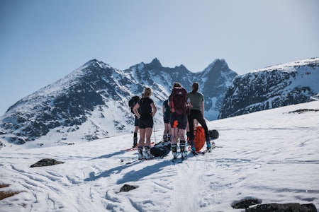 Trenger crewet ditt en guide? Lei den hos oss! Foto: Simon Sjøkvist Trenger crewet ditt en guide? Lei den hos oss! Foto: Simon Sjøkvist
