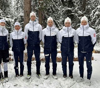 RANDONEE-LANDSLAGET: Fra venstre har vi Elise Hjelset Andersen, Ida Waldal, Trym Dalset Lødøen, Hans-Inge Klette, Erik Kårvatn og Sander Engdahl. Foto: Norges Skiforbund randoneelandslaget 25/26