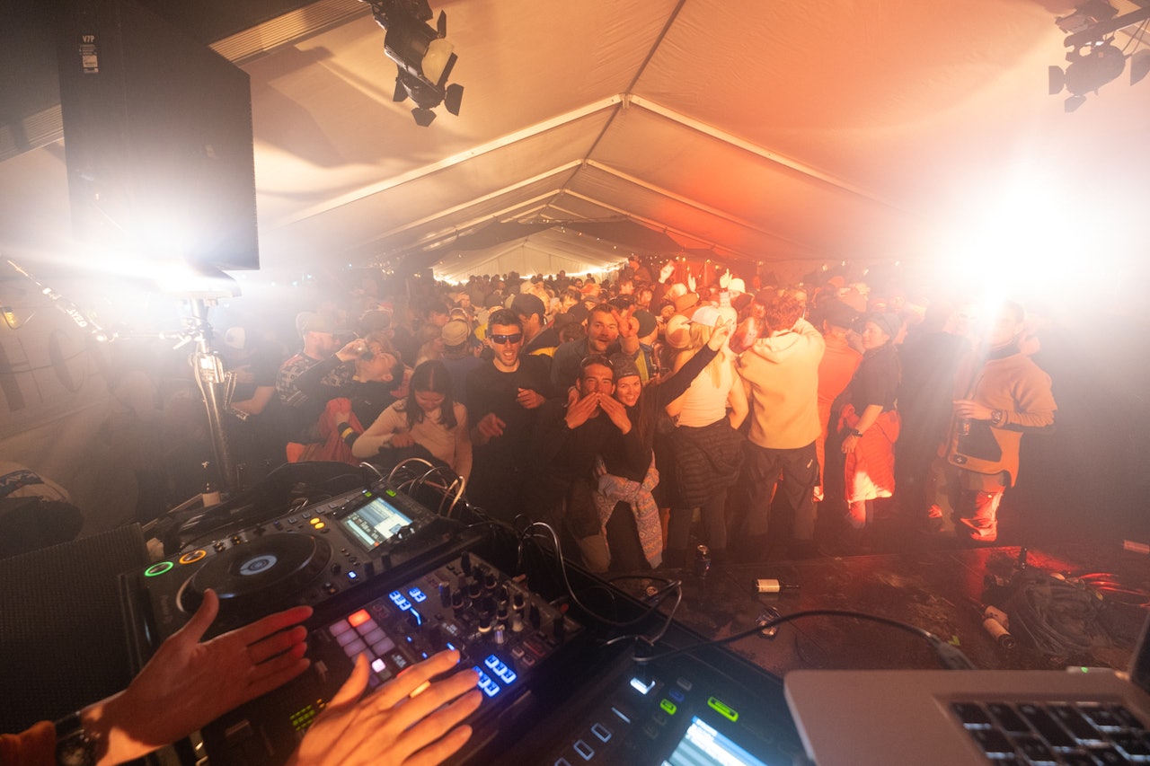 Recap fra 2023 med afterski i teltet. Foto: Silje Kabbe Recap fra 2023 med afterski i teltet. Foto: Silje Kabbe