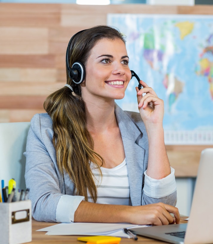 Mädchen mit Headset