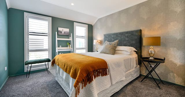 How to create a graphic and contemporary feature wall