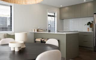 Island Kitchen with tiled splashback