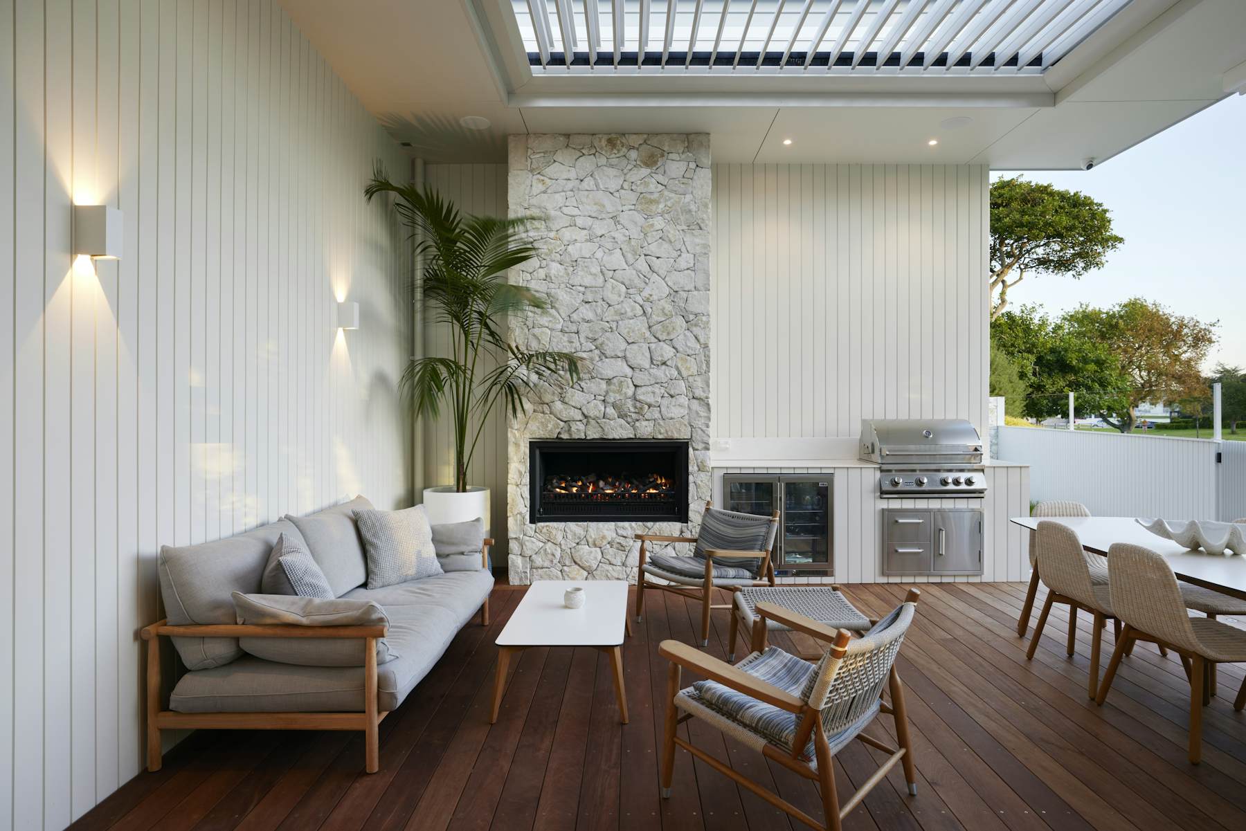 Create a Seamless Indoor-Outdoor Living Flow