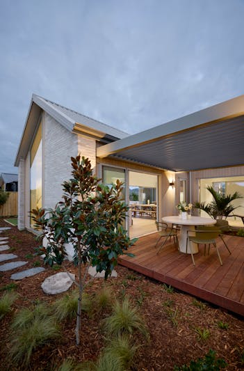 22 Howick Road, Botany