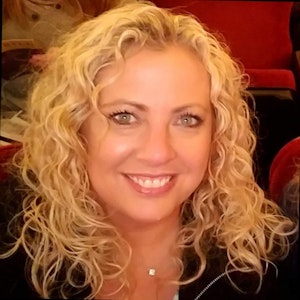 Shelly Glassic