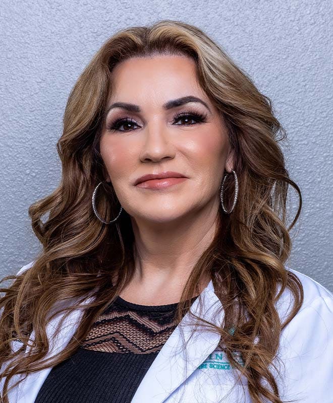 Danielle Diaz, FNP-BC