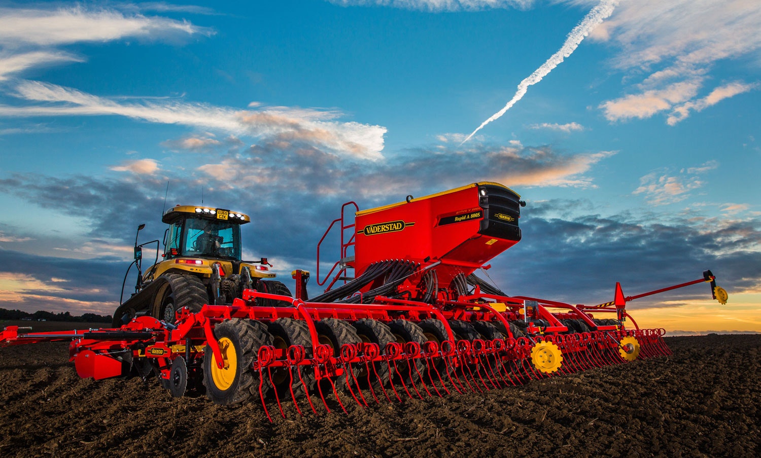 Picture of an agricultural machine from Väderstad.