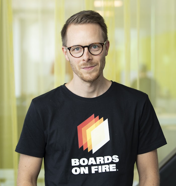 Porträttfoto av Tobias Runesson, utvecklare på Boards on Fire.