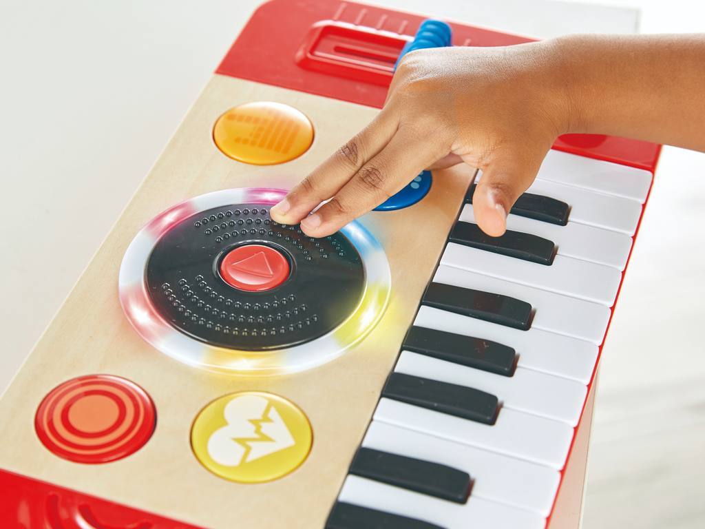  hape-studio-dj-mix-spin