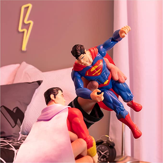 spin-master-dc-universe-personaggio-superman-in-scala