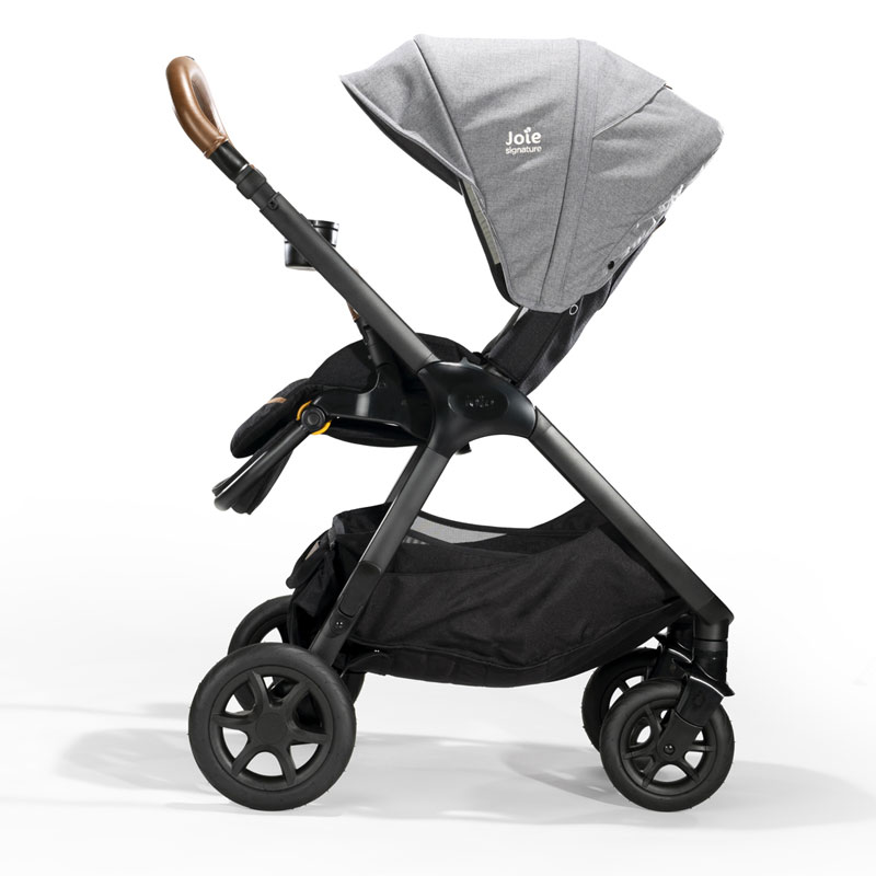 Joie Passeggino Finiti Signature CARBON