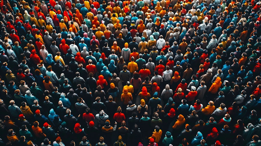 Fila interminable de personas