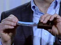 Samsung maakt scherm dat om toestel kan vouwen