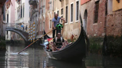 Varen door de kanalen van Venetië met Google Street View