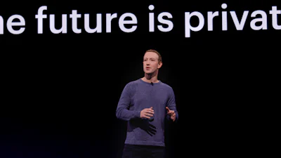 Tanend Facebook gooit het roer flink om