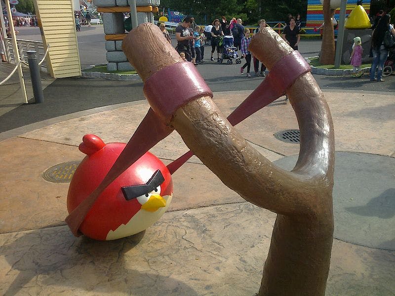 Met boze vogels gooien in Chinees pretpark