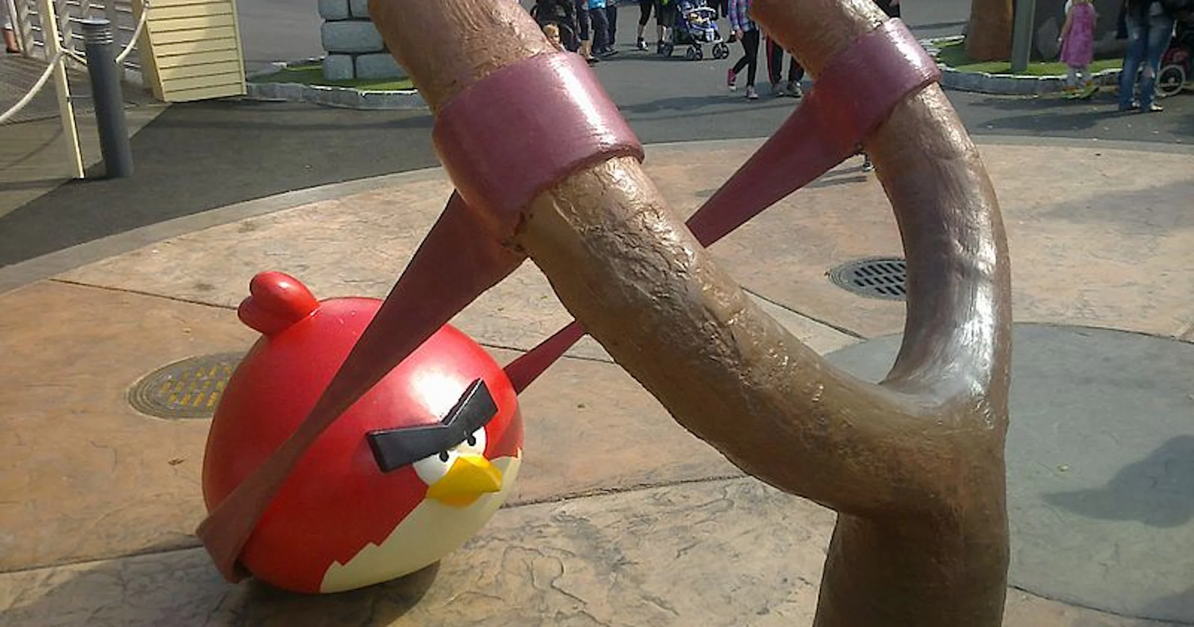 Met boze vogels gooien in Chinees pretpark