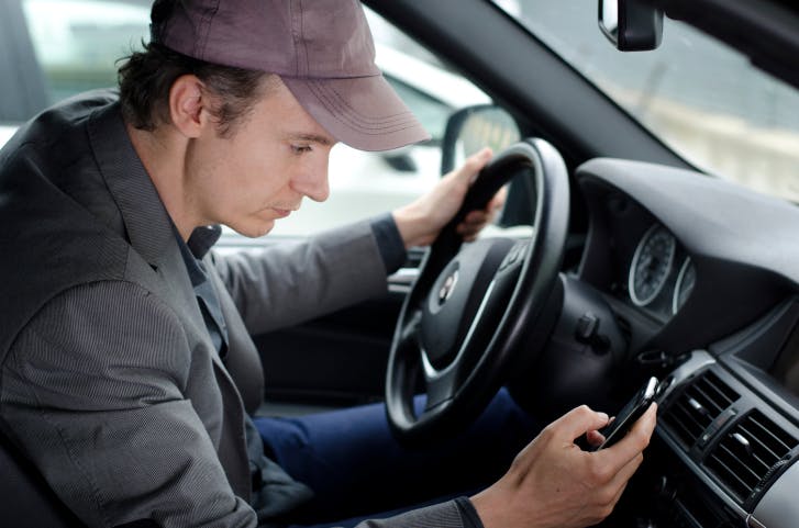 Meer aandacht voor risico’s smartphone in verkeer