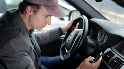 Meer aandacht voor risico’s smartphone in verkeer