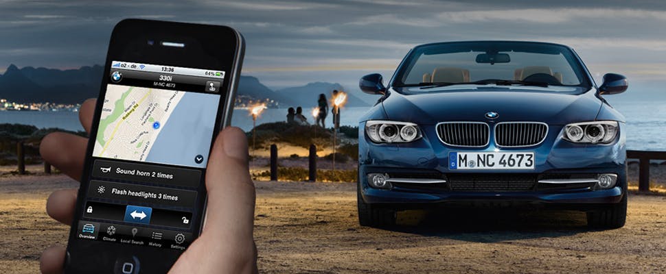 'Apps voor bedienen auto niet veilig genoeg'