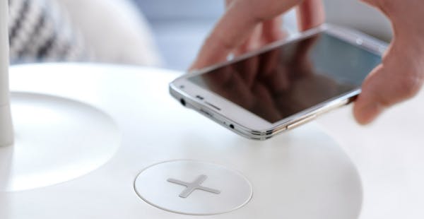 Wordt draadloos opladen de toekomst?