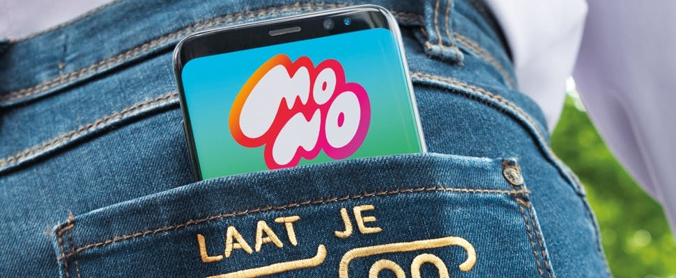 Meer dan 21.000 boetes voor appen op de fiets