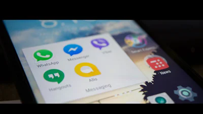 Vrouwen appen meer dan mannen