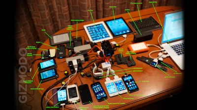 Apple-oprichter Wozniak reist met 22 kilo aan elektronica