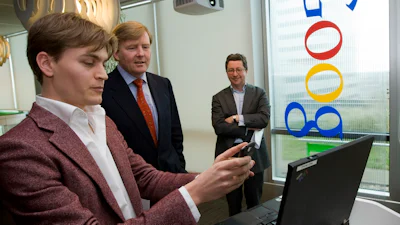 Prins Willem-Alexander op bezoek bij Google