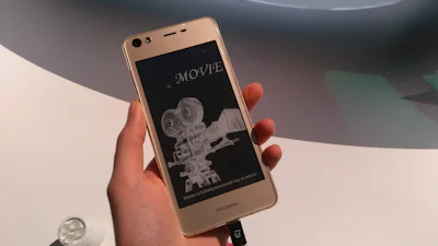 CES 2017: Hisense A2 is smartphone met twee schermen