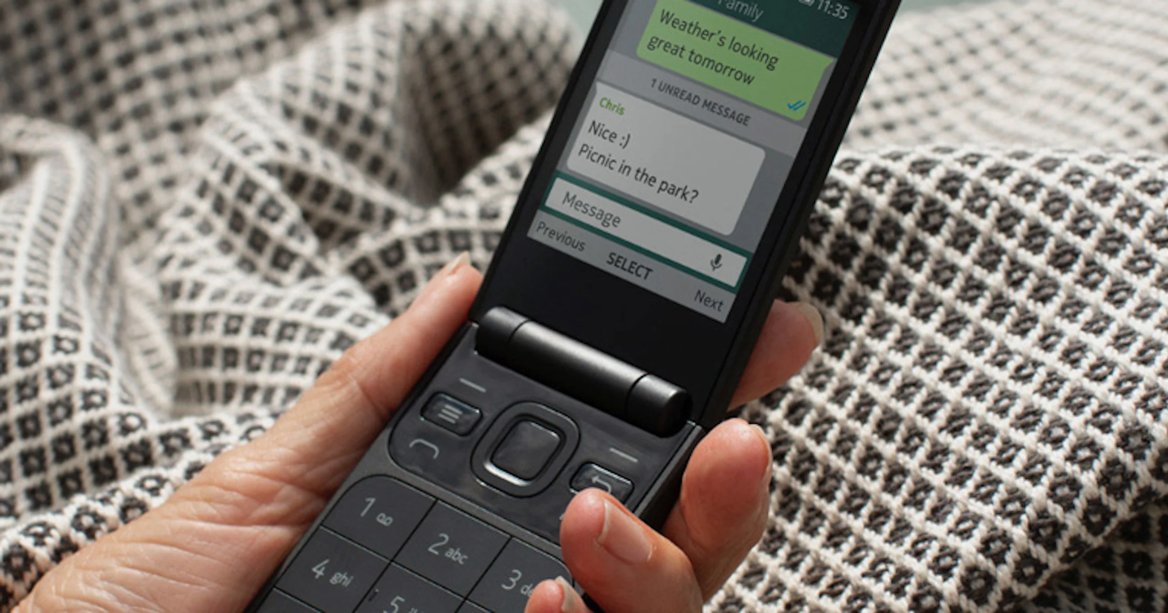 Nokia 2720 Flip: Terugkeer van de klaptelefoon!