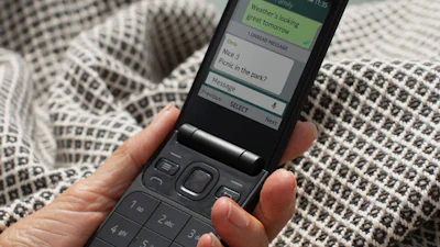Nokia 2720 Flip: Terugkeer van de klaptelefoon!