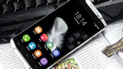 Smartphone met mega-accu gaat twee weken mee