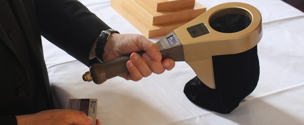 Contactloos betalen in kerk met digitale collectezak