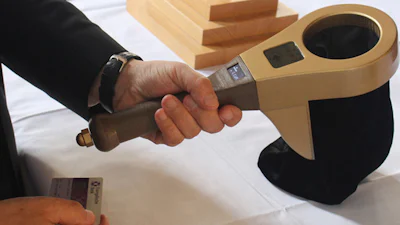 Contactloos betalen in kerk met digitale collectezak