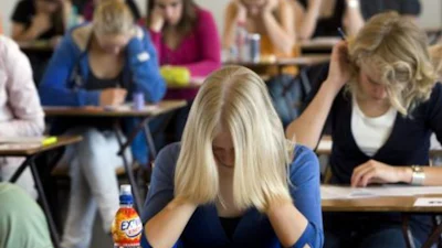 Leraar hackt collega's om studenten hogere cijfers te geven