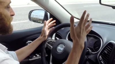 Hackers brengen auto draadloos tot stilstand op snelweg