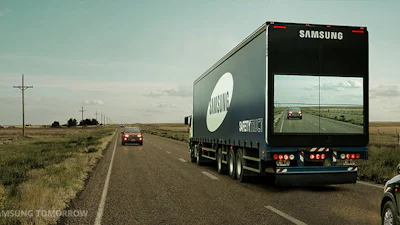 High-tech vrachtwagens van Samsung tonen tegenliggers
