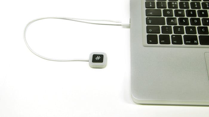 Dit keyboard heeft maar één toets: de hashtag