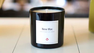 Deze kaars ruikt naar een nieuwe Mac