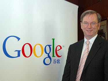 Google spaart geld om crisis te doorstaan